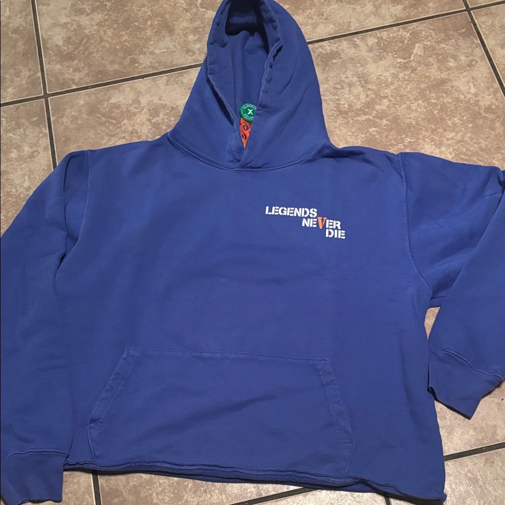 VLONE X Juice Wrld Royal Blue 'Legends Never Die' crop Pullover Hoodie